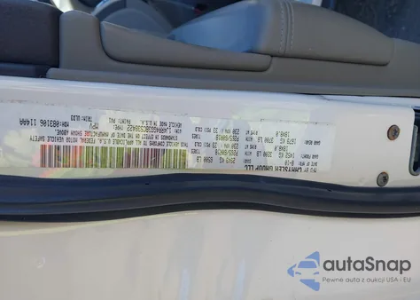 2011 Jeep Grand Cherokee Laredo z USA, uszkodzony, nr VIN 1J4RR4GG3BC538422